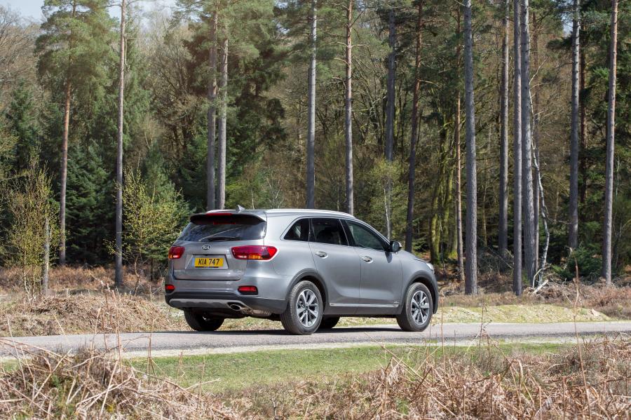  Kia Sorento EcoDynamics (UM) 2018 года  (UK) (фото 12 из 27)
